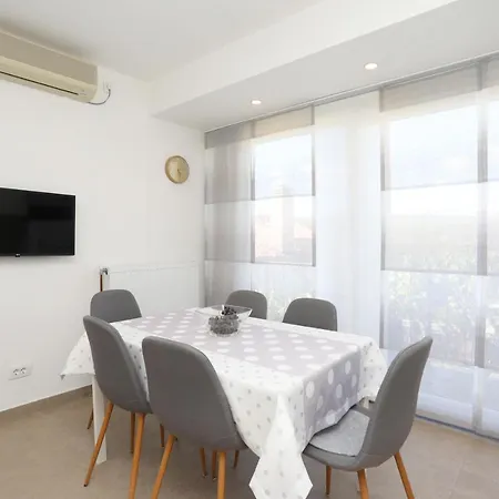 Apartment Falichi Plomin Exterior photo
